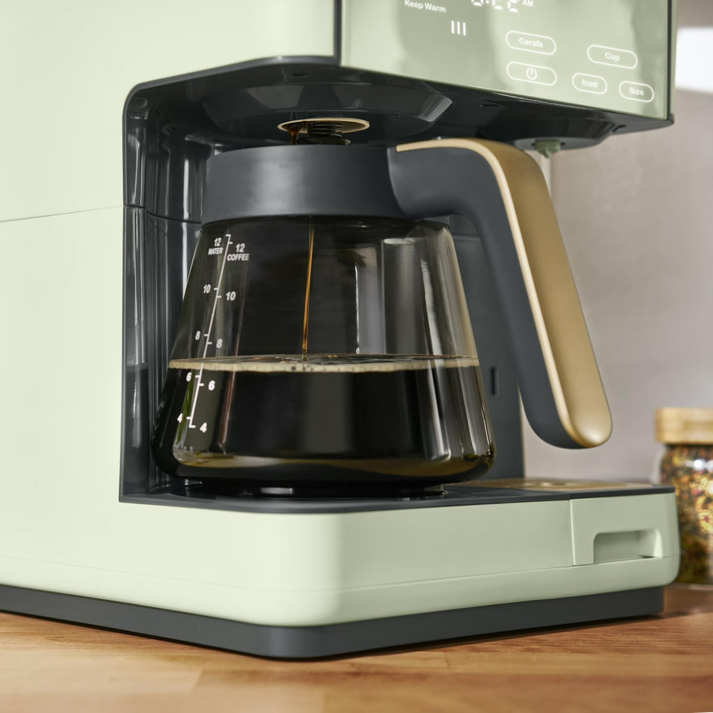 12-Cup Programmable Coffee Maker A5852